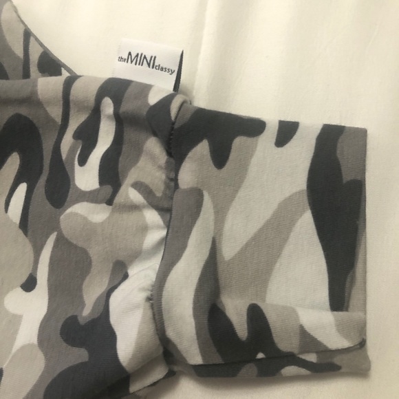 The Mini Classy All Camo Everything Dino Pants Size 8 - Picture 5 of 16